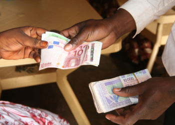 Les services postaux pourraient diminuer le coût des transferts de fonds vers l’Afrique (FIDA)