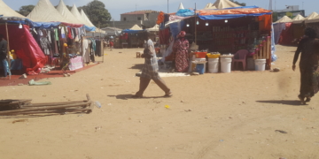 Un « marché nomade » au cœur du rond-point Liberté 5 à Dakar
