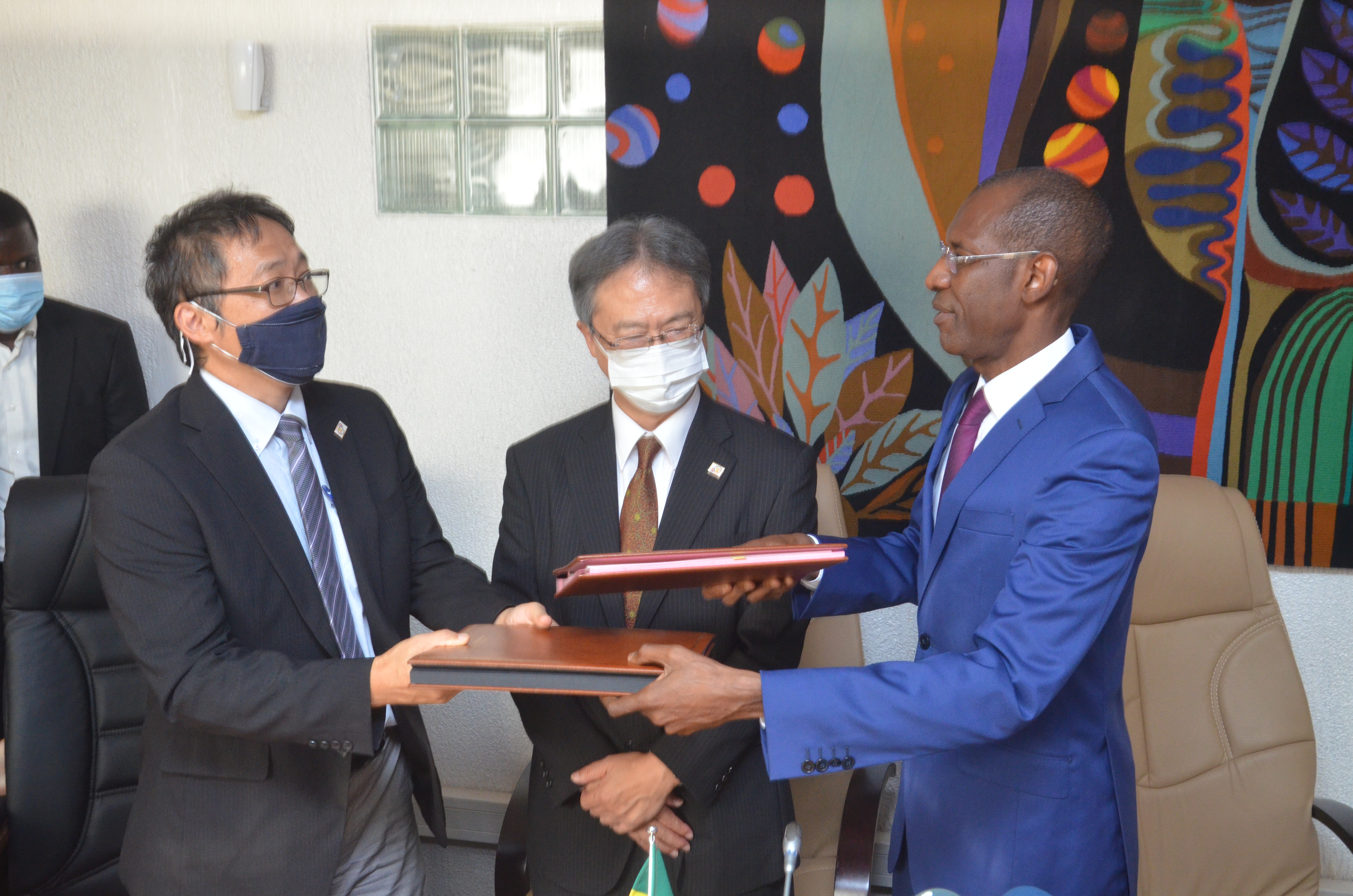 REMBOURSEMENT DE LA DETTE : Le Japon accorde un moratoire de 93 millions 820 000 francs CFA au Sénégal