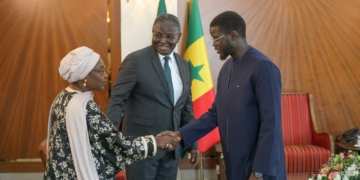 LE PRÉSIDENT DE LA COMMISSION DE L’UEMOA APRES SON AUDIENCE AVEC  PR BASSIROU D. D. FAYE